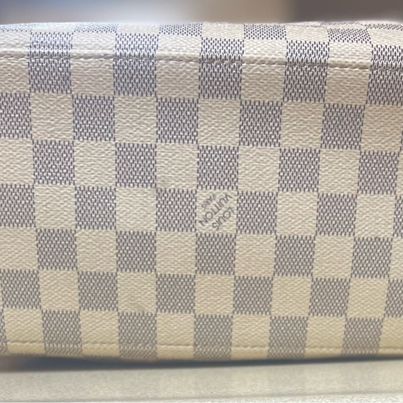 Authentic Louis Vuitton Girolata Damier Azur Bag - Picture 6 of 6